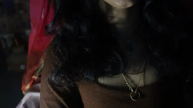 Snapshot of -AyeshaSinghania- chatting on October 10, 10:47 am -AyeshaSinghania- online show from October 10, 10:47 am