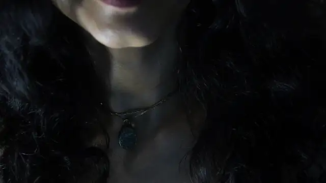 Snapshot of -AyeshaSinghania- chatting on February 13, 4:36 pm -AyeshaSinghania- online show from February 13, 4:36 pm