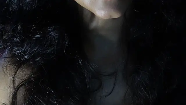 Snapshot of -AyeshaSinghania- chatting on February 21, 9:32 am -AyeshaSinghania- online show from February 21, 9:32 am