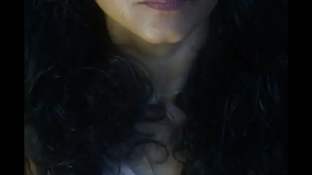 Snapshot of -AyeshaSinghania- chatting on March 27, 8:26 am -AyeshaSinghania- online show from March 27, 8:26 am