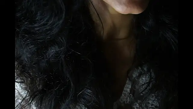 Snapshot of -AyeshaSinghania- chatting on March 31, 9:32 am -AyeshaSinghania- online show from March 31, 9:32 am