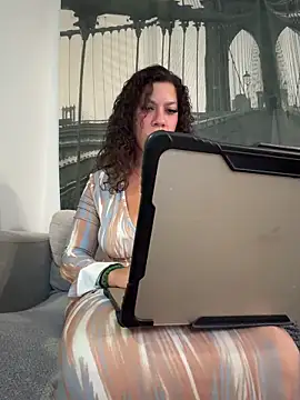 Bigbuttbrooklynn online show from May 16, 2:30 am