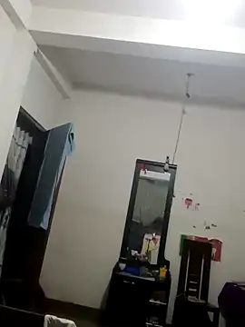 Snapshot of MoveableVerse chatting on February 22, 1:20 pm MoveableVerse online show from February 22, 1:20 pm