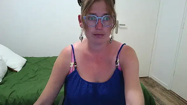 Snapshot of cumfun chatting on July 29, 1:20 pm cumfun online show from July 29, 1:20 pm