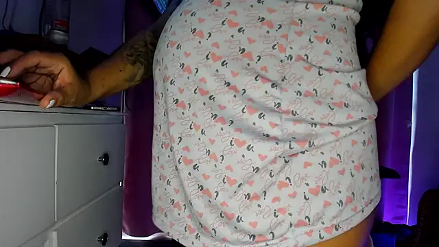 Bonny ebony1 online show from December 26, 10:31 pm