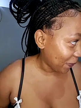 Toya P online show from October 18, 9:04 pm