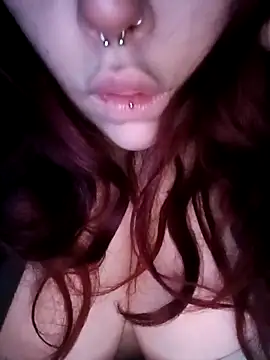 Snapshot of persefone97 chatting on March 16, 2:21 am persefone97 online show from March 16, 2:21 am