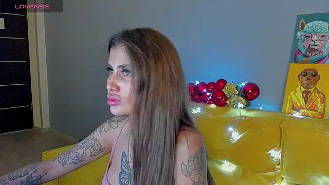 Patricia Cox online show from December 14, 9:45 pm