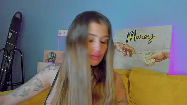 Snapshot of Patricia_Cox chatting on October 24, 8:16 pm Patricia Cox online show from October 24, 8:16 pm