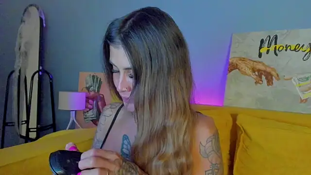 Snapshot of Patricia_Cox chatting on October 31, 8:10 pm Patricia Cox online show from October 31, 8:10 pm