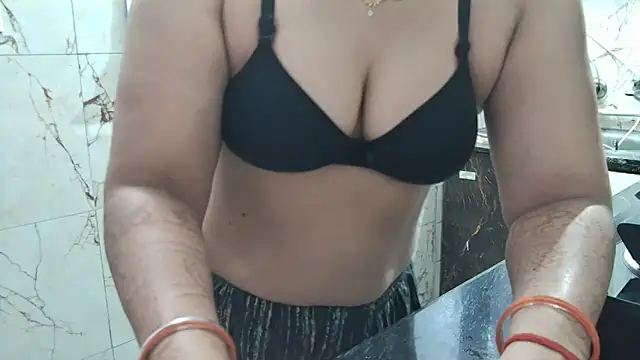 Snapshot of bhabhisexxy_880 chatting on February 21, 3:18 am bhabhisexxy 880 online show from February 21, 3:18 am