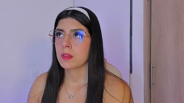 Snapshot of AnastaciaBlake chatting on November 29, 3:09 am AnastaciaBlake online show from November 29, 3:09 am