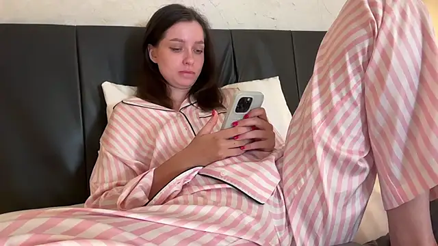  liatris  online show from March 12, 2:45 pm