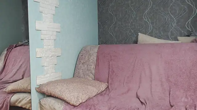 Student Oliver online show from February 12, 7:13 pm