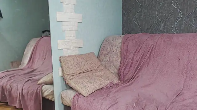 Student Oliver online show from February 18, 8:25 pm