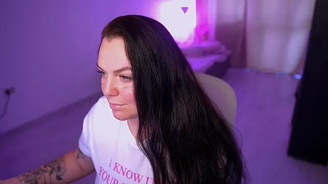 Snapshot of ameliaminkx chatting on June 6, 3:06 pm ameliaminkx online show from June 6, 3:06 pm