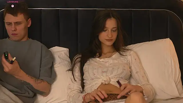 Fleur Delis online show from May 16, 7:23 pm