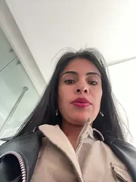 Astrid-- online show from April 28, 3:06 pm