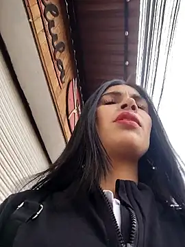 Astrid-- online show from May 5, 2:58 pm