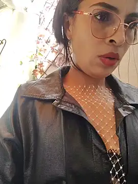 Astrid-- online show from May 19, 7:31 pm