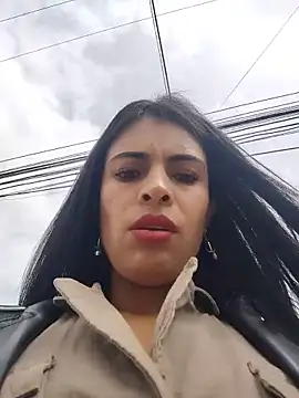 Astrid-- online show from May 25, 2:56 pm