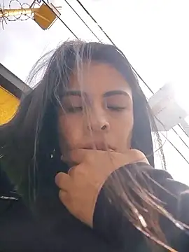 Astrid-- online show from June 12, 3:00 pm
