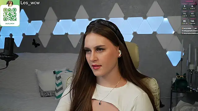 Snapshot of HarleyDeess chatting on January 27, 1:59 am HarleyDeess online show from January 27, 1:59 am