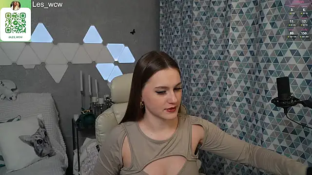 Snapshot of HarleyDeess chatting on March 2, 9:22 pm HarleyDeess online show from March 2, 9:22 pm