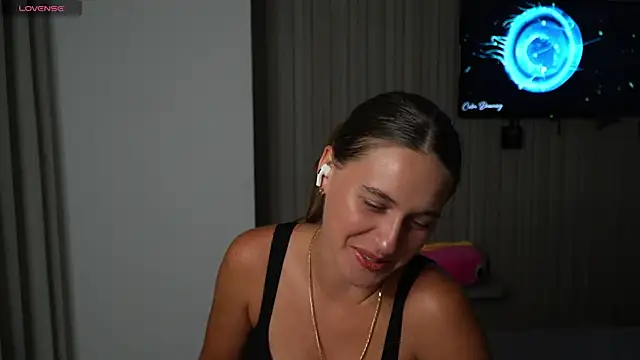 HarleyDeess online show from June 24, 7:46 pm