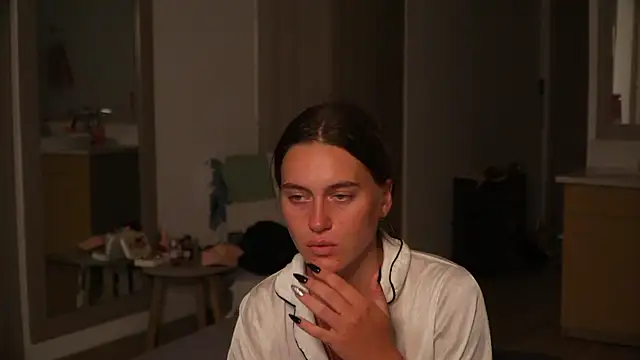 HarleyDeess online show from July 10, 2:27 am