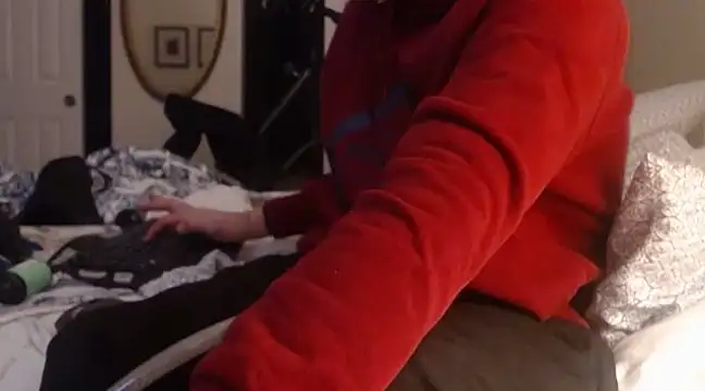 Snapshot of HandsumHungDaddy chatting on January 26, 3:27 am HandsumHungDaddy online show from January 26, 3:27 am