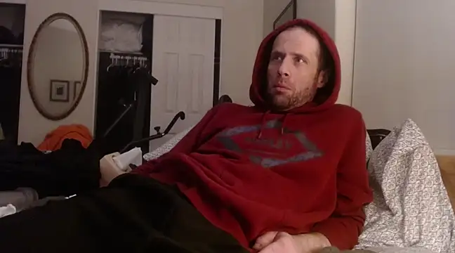 Snapshot of HandsumHungDaddy chatting on February 2, 12:24 pm HandsumHungDaddy online show from February 2, 12:24 pm