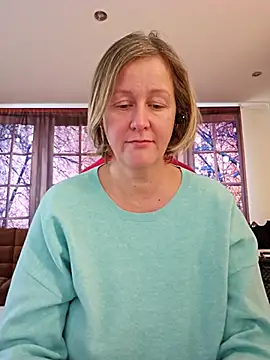 Snapshot of MarleneBloem chatting on February 17, 1:21 pm MarleneBloem online show from February 17, 1:21 pm