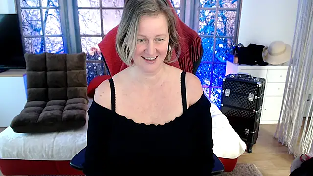 Snapshot of MarleneBloem chatting on February 23, 2:25 pm MarleneBloem online show from February 23, 2:25 pm