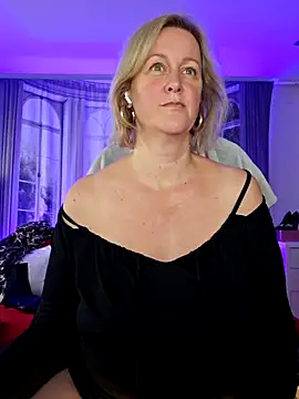 Snapshot of MarleneBloem chatting on September 17, 3:24 pm MarleneBloem online show from September 17, 3:24 pm