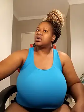 bustylisa1983 online show from January 11, 7:39 am