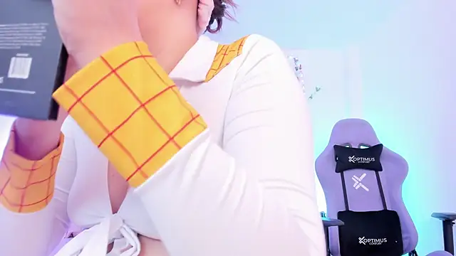 Samanta roberts1 online show from November 1, 1:46 pm