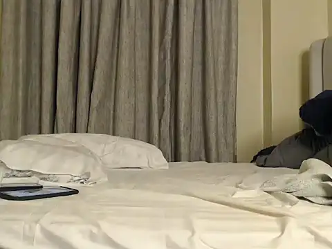 Snapshot of CurvyGlass chatting on March 12, 12:20 am CurvyGlass online show from March 12, 12:20 am