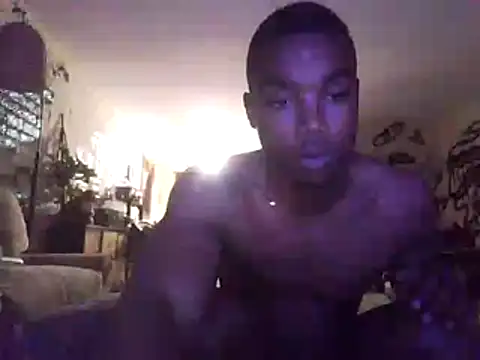 Snapshot of Shhhtrey0375 chatting on June 14, 2:57 am Shhhtrey0375 online show from June 14, 2:57 am
