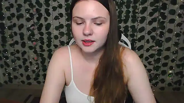 IxxiLiana online show from December 2, 4:09 am