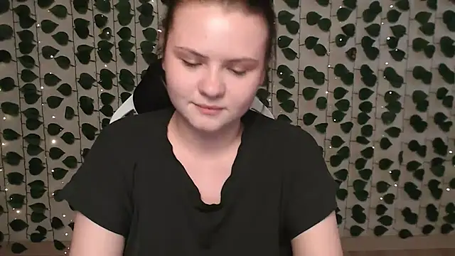 IxxiLiana online show from February 4, 7:18 am