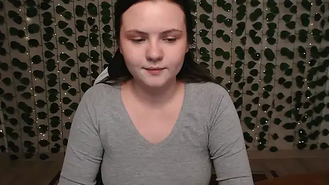 IxxiLiana online show from February 14, 7:07 am