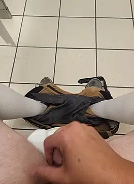 Jackauff69 online show from October 2, 9:55 pm