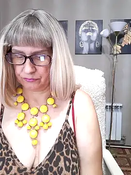 Snapshot of koroleva70 chatting on September 23, 10:18 am koroleva70 online show from September 23, 10:18 am