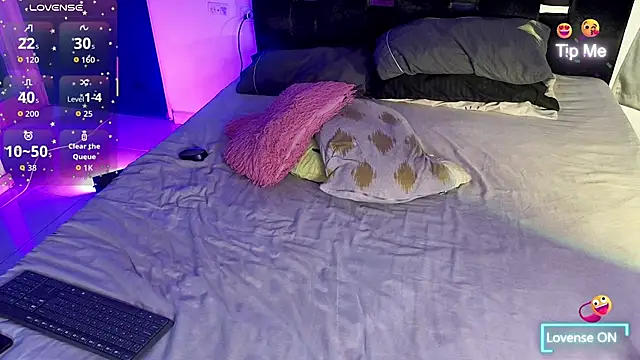 Manolo Hot1 online show from August 2, 5:22 pm