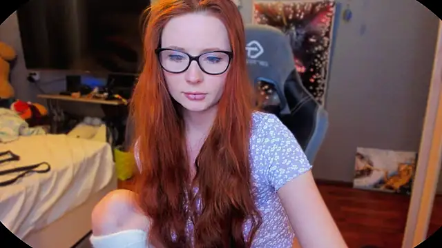 Snapshot of KlementinaBbG chatting on February 27, 7:58 pm KlementinaBbG online show from February 27, 7:58 pm