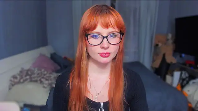 Snapshot of KlementinaBbG chatting on November 6, 8:10 pm KlementinaBbG online show from November 6, 8:10 pm