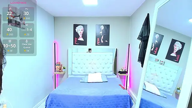 kimmturner online show from March 4, 12:55 pm