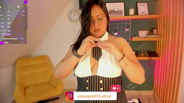 Snapshot of Amber_gold_ chatting on March 25, 4:29 am Amber gold online show from March 25, 4:29 am