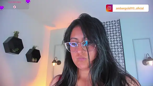 Snapshot of Amber_gold_ chatting on June 11, 12:32 am Amber gold online show from June 11, 12:32 am
